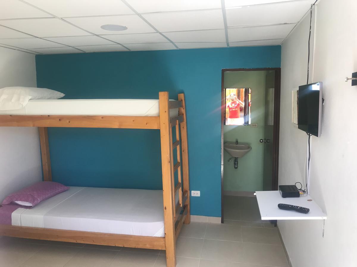 Hostal El Hangar Rionegro Dış mekan fotoğraf