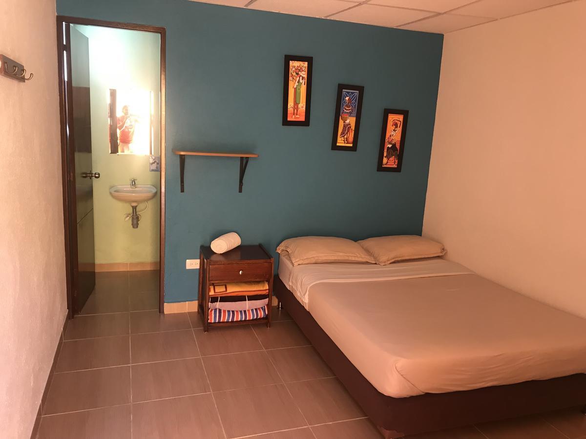 Hostal El Hangar Rionegro Dış mekan fotoğraf